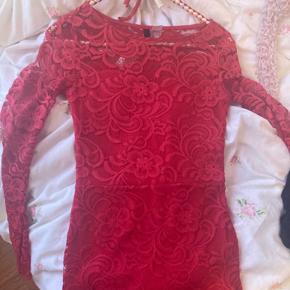 H&M Embroidered Red Dress - Picture 2 of 9